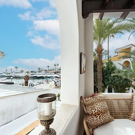 Beautiful Frontline Lägenhet