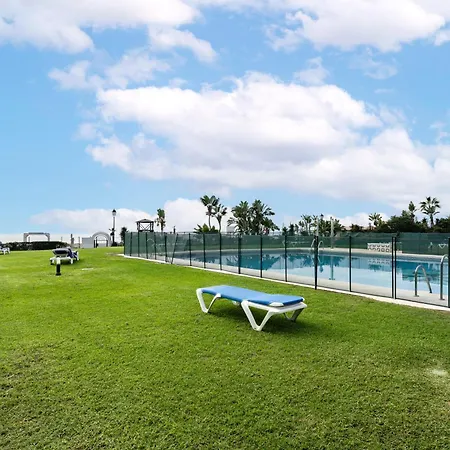 Beautiful Frontline Lägenhet Marbella