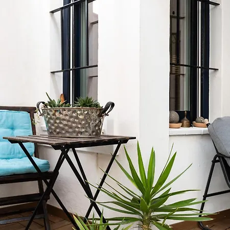 Beautiful Frontline Apartment