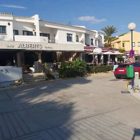 Apartment Beautiful Frontline Marbella
